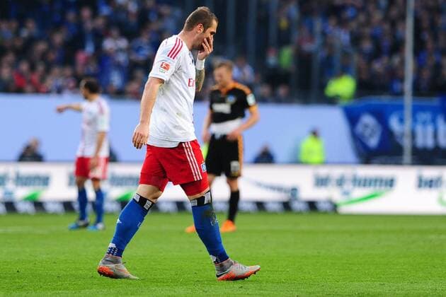 Fussball 1. Bundesliga Relegation Hamburger SV - Karlsruher SC am 28.05.2015 in der Imtech Arena in Hamburg Pierre-Michel Lasogga ( Hamburg )