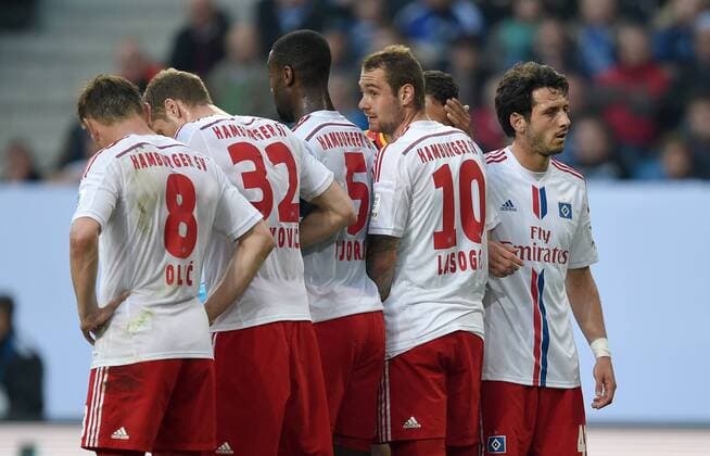 FUSSBALL 1. BUNDESLIGA SAISON 2014 2015 RELEGATION HINSPIEL Hamburger SV - Karlsruher SC 28.05.2015 Ivica Olic, Slobodan Rajkovic, Pierre-Michel Lasogga und Gojko Kacar (v.l., alle Hamburger SV) 