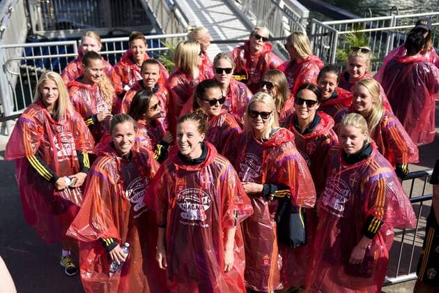 28.05.2015, Toronto - Nationalteam Schweden 2015 - Ausflug zu den Niagarafällen - kod CS 57658 News - May 28, 2015  - ZUMAb138