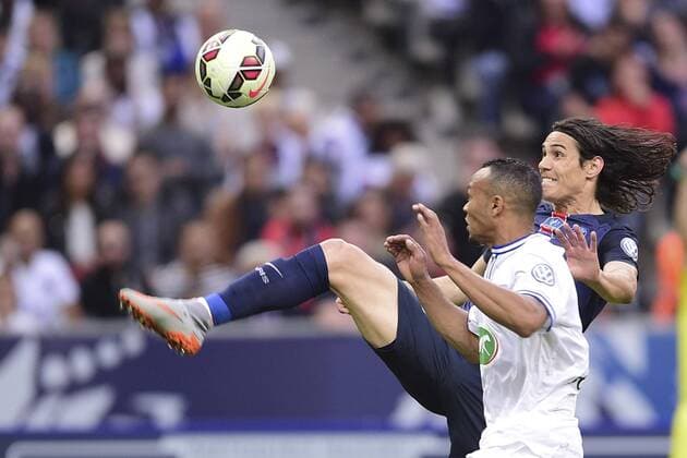 Aktuell Fußball, Frankreich, Coupe de France, AJ Auxerre - Paris St. Germain Edinson Cavani (PSG) vs Thomas Fontaine (Auxerre) FOOTBALL : PSG vs Auxerre - Finale coupe de France - 30 05 2015 