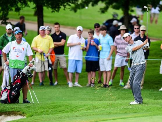 May 30, 2015: Austin Connelly chips up close on 2 during third round play of the AT&T Byron Nelson Championship at TPC Four Seasons in Irving, Texas. GOLF: MAY 30 PGA Golf Herren - AT&T Byron Nelson Championship - Third Round Icon1505300233 EDITORIAL USE ONLY
