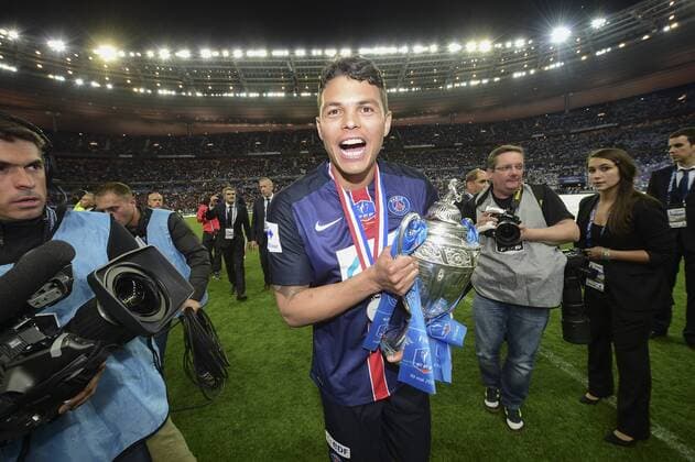 Thiago Silva (PSG) avec le trophee FOOTBALL : PSG - Finale coupe de France - 30 05 2015 