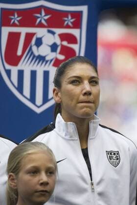 Aktuell Fußball, Damen, Länderspiel, USA - Südkorea May 30, 2015: US Women s national team Nationalteam goalkeeper Hope Solo (1) stands for introductions during the United States Womens vs. Korea Republic- International Friendly Länderspiel at Redbull Arena in Harrison, NJ. The US Women s National Team played The Korea Republic to a 0-0 draw. (Mandatory Credit: Kostas Lymperopoulos Cal Media SOCCER 2015: Korea Republic vs United States MAY 30 - ZUMAc04_