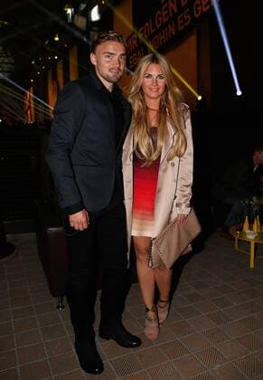 Marcel SCHMELZER (Borussia Dortmund) mit Ehefrau Jenny. Bankett Borussia Dortmund. Fussball DFB Pokal Finale der Maenner 2015, Borussia Dortmund (DO)-VFL Wolfsburg (WOB) 3-1. am 30.05.2015 im KRAFTWERK in BERLIN.