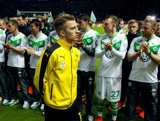 Fussball Berlin Olympiastadion 30.05.2015 DFB Pokalfinale 2015 Borussia Dortmund geg VfL Wolfsburg 1 : 3 Pokalsieger VfL Wolfsburg Marco REUS 11 BoDo