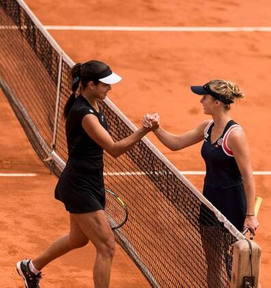 02.06.2015. Roland Garros, Paris, France. Ana Ivanovic of Serbia shakes hands with Elina Svitolina of Czech Republic after winning her women s singles match on day ten of the 2015 French Open 2015 in Paris, France. Ivanovic won the match 6-3 6-2 to move into the semi finals xBenxPipex  ActionPlus11626950