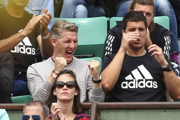 Bastian Schweinsteiger et clan Ana Ivanovic CELEBRITES : Roland Garros J11 - Quart de Finales Femmes - 02 06 2015 GwendolineLeGoff Panoramic 
