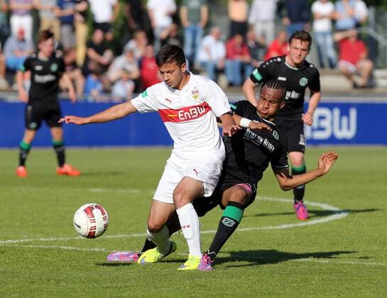 VfB Stuttgart Deutschland, Stuttgart, 03.06.2015, Fussball, B-Junioren, Bundesliga, Saison 2014 2015, Halbfinale, U17 U 17 VfB Stuttgart - U17 Hannover 96: v.l. Ali Ferati (VfB Stuttgart), Malick Mboob (Hannover 96).