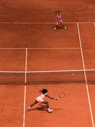 03.06.2015. Paris, France. Roland Garros French Open. Serena Williams of USA in action during her Women s Singles match against Sara Errani of Italy on day eleven of the 2015 French Open 2015 in Paris, France. Williams won the match 6-1 6-3 to move into the semi finals xBenxPipex  ActionPlus11627162