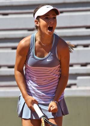 Catherine Bellis (USA) macht die Faust und jubelt,Jubel,Emotion, Tennis - French Open 2015 - Grand Slam ITF ATP Tennis Herren WTA Tennis Damen - Roland Garros - Paris - - France - 4 June 2015. Juergen Hasenkopf