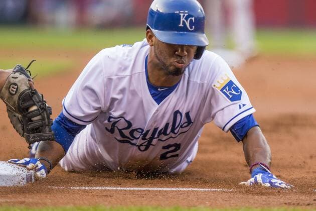 June 04, 2015: Alcides Escobar 2 of the Kansas City Royals beats the tag by Jason Kipnis 22 of the Cleveland Indians in the second inning during the MLB Baseball Herren USA game between the Cleveland Indians and the Kansas City Royals at Kauffman Stadium in Kansas City, MO. Kyle Rivas CSM MLB 2015: Indians vs Royals JUN 04 - ZUMAc04_