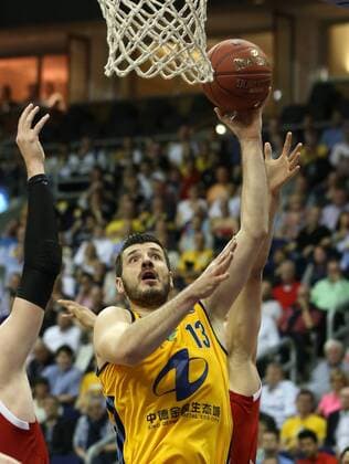 Marko Banic Aktion Oberkoerper Oberkörper Basketball Play Off BBL Bundesliga Herren Saison 2014 2015 04.06.2015 ALBA Berlin vs. FC Bayern München