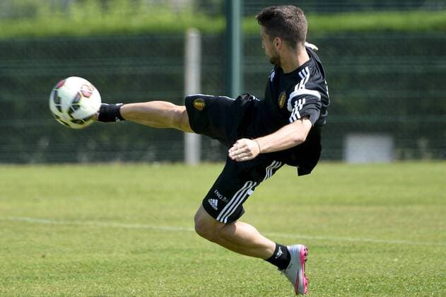 - BORDEAUX, FRANCE: Belgium s Dries Mertens pictured during a training session on the fifth day of the training camp of Belgian national soccer team The Red Devils in Bordeaux, France, Friday 05 June 2015. The Devils are preparing for a friendly game against France and a Euro 2016 qualification game against Wales. DIRKxWAEM  x04637089x