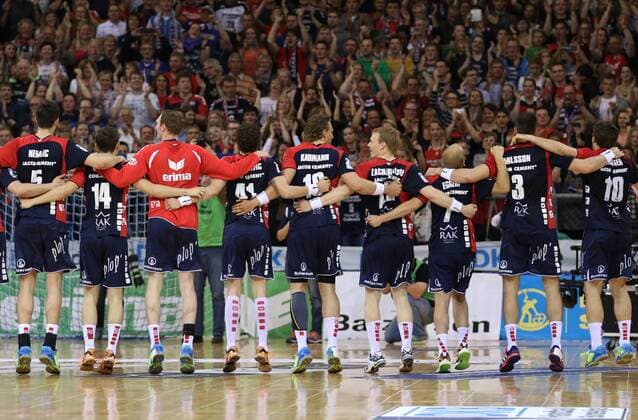 Flensburg, 30. May 2015 Handball, Saison 2014 2015, Bundesliga, 33. Spieltag, SG Flensburg-Handewitt - HSG Wetzlar: Danksagung an die Fans der SG Flensburg-Handewitt, Jubel nach dem Spiel