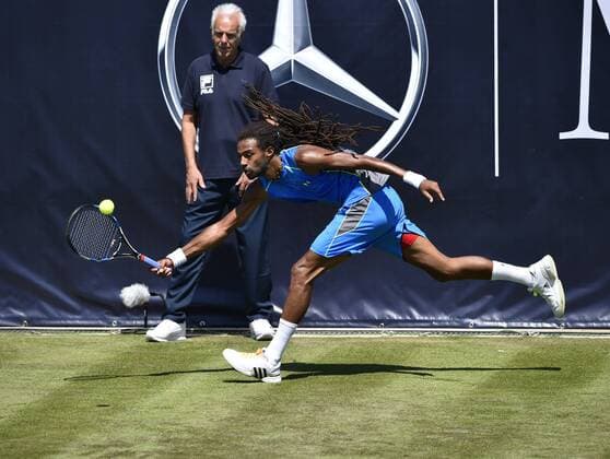 Aktion Dustin Brown (GER) Qualifikation 06.06.2015 Tennis Mercedes-Cup Stuttgart Weißenhof TC Weissenhof Mercedescup Mercedes Cup 06.06..-14.06.2015 Mercedes-Cup Stuttgart Weißenhof 2015