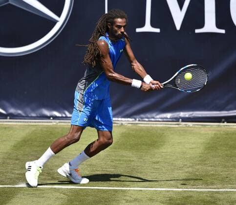 Aktion Dustin Brown (GER) Qualifikation 06.06.2015 Tennis Mercedes-Cup Stuttgart Weißenhof TC Weissenhof Mercedescup Mercedes Cup 06.06..-14.06.2015 Mercedes-Cup Stuttgart Weißenhof 2015