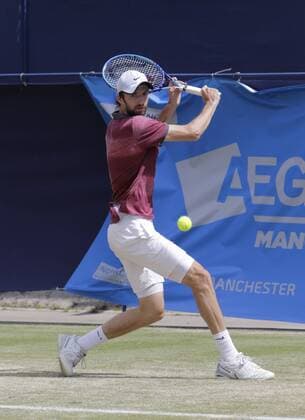 06.06.2015. Manchester, England. Aegon Manchester Trophy. Konstantin Kravchuk (RUS) in action during his semi-final match against Luke Saville (AUS). Saville won in three sets 6-7, 7-6, 6-3. xAlanxMartinx  ActionPlus11628302
