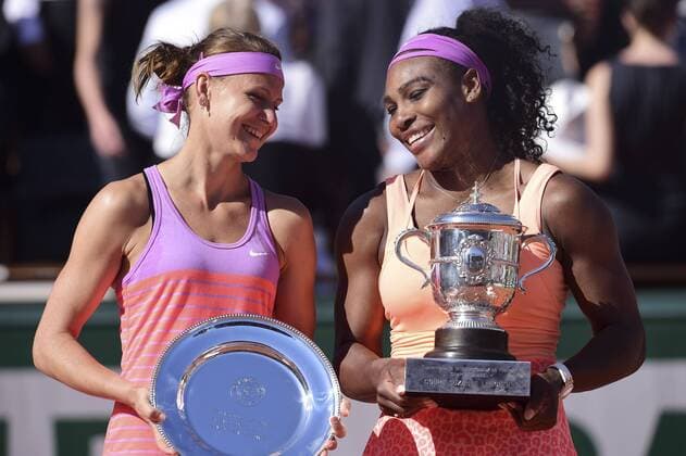 Lucie Safarova (cze), Serena Williams (usa) avec les trophees TENNIS, French Open 2015, Roland Garros, Finale der Damen, Paris Frankreich - 06 06 2015 