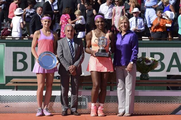 Lucie Safarova (cze), Serena Williams (usa) avec les trophees Jean Gachassin Martina Navratilova TENNIS, French Open 2015, Roland Garros, Finale der Damen, Paris Frankreich - 06 06 2015 