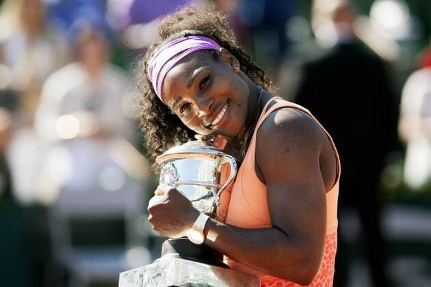 TENNIS - WTA Tennis Damen French Open 2015 PARIS,FRANCE,06.JUN.15 - TENNIS - WTA Tour, Grand Slam, Roland Garros, French Open, final. Image shows Serena Williams (USA). Keywords: trophy. GEPAxpictures xMatthiasxHauer