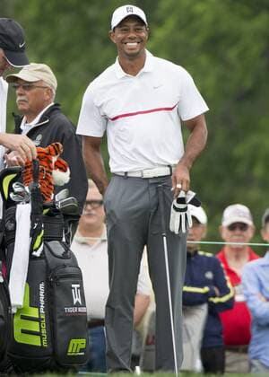 June 06 2015: Tiger Woods during the third round of the Memorial Tournament held at the Muirfield Village Golf Club in Dublin, Ohio. GOLF: JUN 06 PGA Golf Herren - the Memorial Tournament - Third Round Icon150606001 EDITORIAL USE ONLY