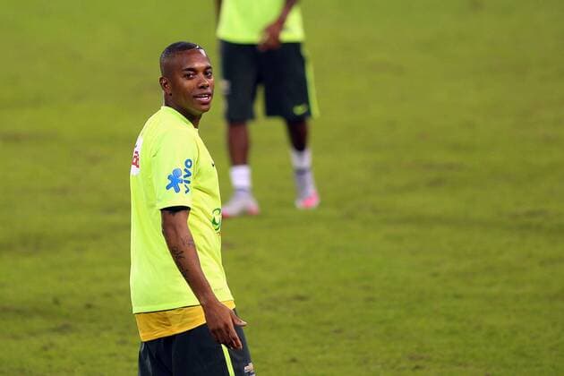 Aktuell Fußball, Training Nationalteam Brasilien Player Robinho of Brazil s national soccer team takes part a training session in Sao Paulo, Brazil, on June 6, 2015. Brazil will face Mexico in a friendly match on Sunday, before their participation in the Copa America 2015 finals, to be held in Chile from June 11 to July 4. Rahel Patrasso) (da) (SP)BRAZIL-SAO PAULO-SOCCER-TRAINING e RahelxPatrasso 