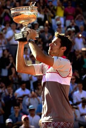 TENNIS - ATP Tennis Herren French Open 2015 PARIS,FRANCE,07.JUN.15 - TENNIS - ATP World Tour, Grand Slam, Roland Garros, French Open, final. Image shows Stan Wawrinka (SUI). Keywords: trophy. GEPAxpictures xMatthiasxHauer