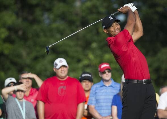 June 07 2015: Tiger Woods teeing off during the final round of the Memorial Tournament held at the Muirfield Village Golf Club in Dublin, Ohio. GOLF: JUN 07 PGA Golf Herren - the Memorial Tournament - Final Round Icon150607004 EDITORIAL USE ONLY