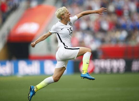 Aktuell Fußball, Damen, WM, USA - Australien Megan Rapinoe of the United States celebrates after scoring during the group D match between the United States and Australia at the 2015 FIFA Women s World Cup in Winnipeg, Canada, June 8, 2015. ) (SP)CANADA-WINNIPEG-FIFA WOMEN S WORLD CUP-GROUP D-USA VS AUS DingxXu 