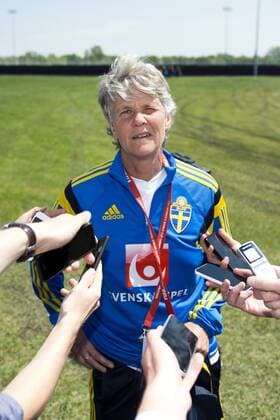 June 9, 2015 - Winnipeg, Kanada - 150609 Sweden - Pia Sundhage - Swedish National Team Training - den 9 juni 2015 i Winnipeg..Foto: CarlxSandin BILDBYRAN kod CS 57679 News - June 9, 2015  - ZUMAb138