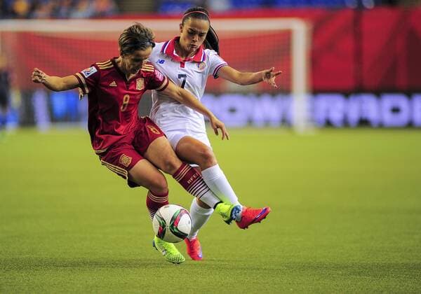 June 9, 2015 - Montreal, Quebec, Canada - June 09, 2015: Midfielder Veronica Boquete ( 9) of Spain and Natalia Pablos ( 7) of Costa Rica battle for the ball during the FIFA 2015 Women s World Cup Group E match between Spain and Costa Rica at Lansdowne Park in Ottawa, Canada. Soccer: FIFA 2015 Women s World Cup Group E Match - Spain versus Costa Rica. - ZUMAk120