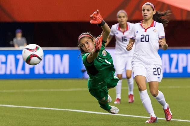 June 09, 2015 : Costa Rica goalkeeper Dinnia Diaz 1 dives during the 2015 FIFA Women s World Cup Group E match between Spain and Costa Rica at the Olympic Stadium in Montreal, Quebec, Canada. SOCCER: JUN 09 FIFA Women s World Cup - Group E - Spain v Costa Rica Icon15060918 EDITORIAL USE ONLY