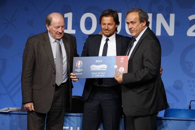 Aktuell Fußball, EURO 2016, Pressekonferenz von UEFA-Präsident Platini zum Start des Kartenvorverkaufs Jacques LAMBERT ( President EURO 2016) Daniel Bravo ( represente Nice ) et Michel Platini ( President UEFA ) - Pressekonferenz, 365 Tage bis zur Europameisterschaft, EURO 2016 - Paris - 10 06 2015 GwendolineLeGoff 