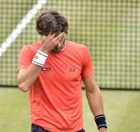 Feliciano Lopez (ESP) Aktion enttäuscht Enttäuschung Frust 10.06.2015 Tennis Mercedes-Cup Stuttgart Weißenhof TC Weissenhof Mercedescup Mercedes Cup 06.06..-14.06.2015 Mercedes-Cup Stuttgart Weißenhof 2015