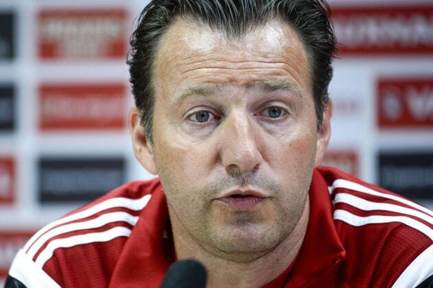 Aktuell Fußball, PK Nationalmannschaft Belgien in Cardiff - CARDIFF, UNITED KINGDOM: Belgium s head coach Marc Wilmots pictured during a press conference PK Pressekonferenz of Belgian national soccer team Red Devils, Thursday 11 June 2015, in Cardiff, Wales, United Kingdom. The Red Devils play against the Welsh national soccer team in a Euro 2016 qualification game on Friday. DIRKxWAEM  x04640913x