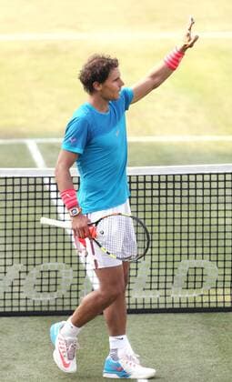 Stuttgart , Tennis Weissenhof Mercedes Cup 2015, Rafael Nadal (ESP) verabschiedet sich von den Fans