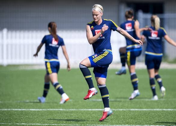 June 11, 2015 - Winnipeg: Nilla Fischer - Fussball, Training Nationalteam Schweden. kod CS 57682 News - June 11, 2015  - ZUMAb138