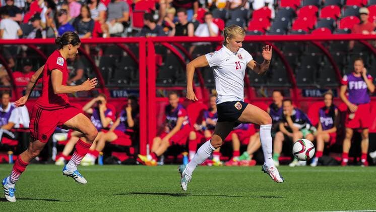 June 11, 2015 - Ottawa, Ontario, Canada - June 11, 2015: Forward Ada Hegerberg ( 21) of Norway bursts forward during the FIFA 2015 Women s World Cup Group B match between Germany and Norway, which ended in a 1-1 draw at Lansdowne Stadium in Ottawa, Canada. Soccer: FIFA 2015 Women s World Cup Group B Match - Germany versus Norway. - ZUMAk120