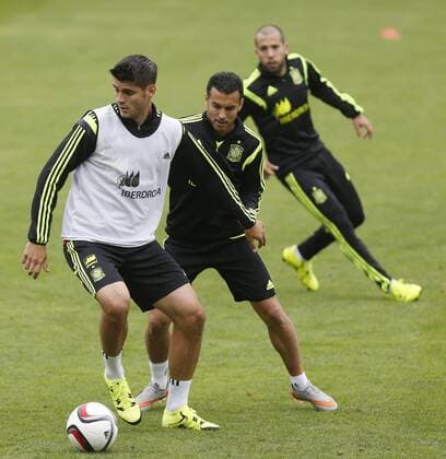 Spain s national team Nationalteam training session in Leon. In this picture, Alvaro Morata and Pedro. xPABLOGARCIAx 