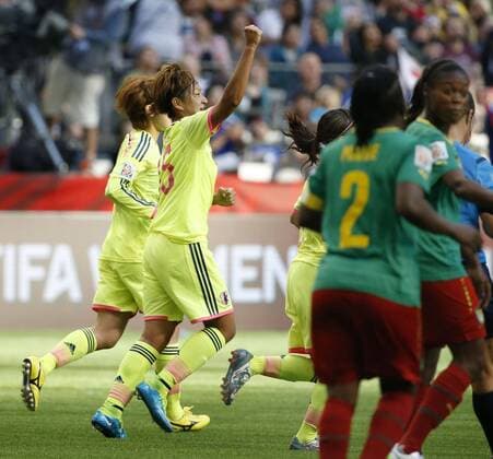 Soccer: Japan see off Cameroon to advance to round of 16 at Women s World Cup Yuika Sugasawa (2nd from L) celebrates after putting Japan 2-0 up against Cameroon in a Women s World Cup Group C match in Vancouver, Canada, on June 12, 2015. Japan won 2-1 to secure a place in the round of 16. 