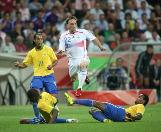 WM 2006 Viertelfinale Brasilien Frankreich - Franck Ribery gegen Ronaldinho, Juan und Ze Roberto