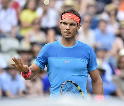 Rafael Nadal (ESP) Aktion Fairplay entschuldigt sich für Netzroller Gestik Geste Halbfinale 13.06.2015 Tennis Mercedes-Cup Stuttgart Weißenhof TC Weissenhof Mercedescup Mercedes Cup 06.06..-14.06.2015 Mercedes-Cup Stuttgart Weißenhof 2015