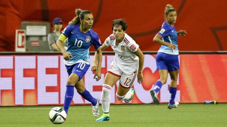 v.li.: Marta Vieira da Silva (Brasilien), Marta Corredera (ESP), Fussball, FIFA Frauen-WM 2015, Brasilien - Spanien, xozx