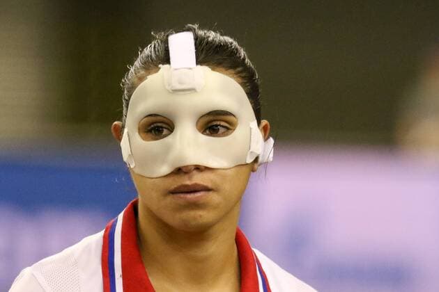 Wendy Acosta (Costa Rica) spielte mit Maske, Gesichtsschutz, Porträt, Portrait, Fussball, FIFA Frauen-WM 2015, Südkorea - Costa Rica, xozx