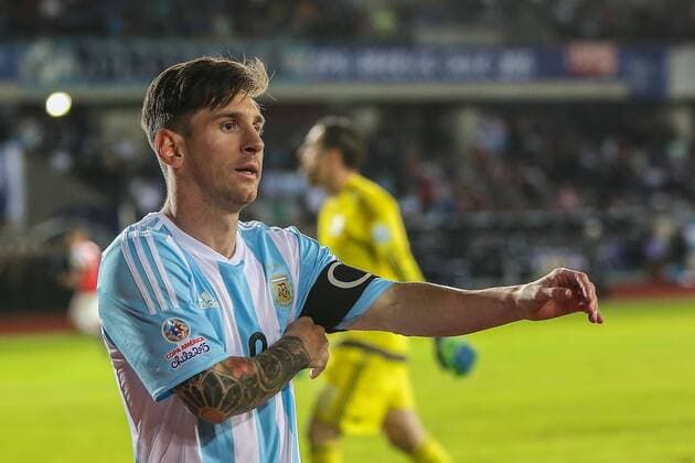Argentina vs Paraguay LA SERENA, CHILE - 13 06 2015: ARGENTINA X PARAGUAY - Lionel Messi during match between Argentina and Paraguay in La Portada Stadium in La Serena, Chile, Group B (Photo: Carlos Ezequiel Vannoni FotoArena)  CarlosxEzequielxVannoni