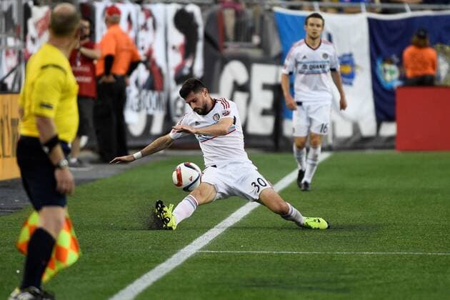 June 13, 2015 - Foxborough, Massachusetts, U.S. - Chicago Fire midfielder Razvan Cocis (30) tries to keep the ball inbounds during the MLS Fussball Herren USA game between Chicago Fire and the New England Revolution held at Gillette Stadium in Foxborough Massachusetts. Eric Canha CSM MLS 2015: Fire vs Revolution JUN 13 - ZUMAc04_