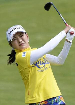 Yokomine takes share of 10th at Women s PGA Golf Herren Championship Japan s Sakura Yokomine hits a fairway shot on the fifth hole during the third round of the Women s PGA Championship at Westchester Country Club in Harrison, the United States, on June 13, 2015. Yokomine moved up to a tie for 10th place at 5-under 214, nine shots off the lead. 