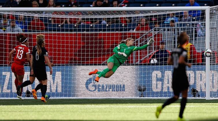 WINNIPEG, June 15, 2015 -- Erin Nayler of New Zealand saves during the Group A match between China and New Zealand at th Winnipeg Stadium in Winnipeg, Canada, on June 15, 2015. The match ended with a 2-2 draw. New Zealand was disqualified for the round of 16. ) (SP)CANADA-WINNIPEG-FIFA WOMEN S WORLD CUP-CHN VS NZL WangxLili 