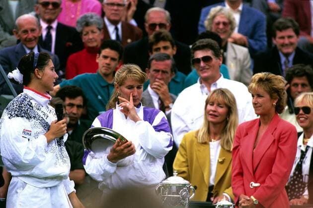 MONICA SELES - STEFFI GRAF - ROLAND GARROS 1992 TENNIS : Roland Garros - Archives - Aufnahmedatum geschätzt TENNISMAG PANORAMIC 