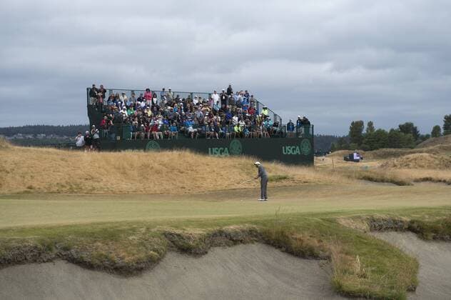 Aktuell Golf, US Open, Training Tiger Woods putts on the 6th green during a practice round prior to the start of the 115th U.S. Open Championship at Chambers Bay on June 16, 2015 in University Place, Washington.  SEA20150616310 KEVINxDIETSCH